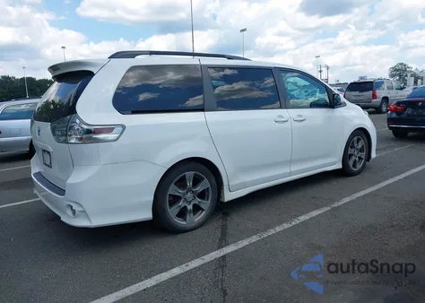 2017 Toyota Sienna Se 8 Passenger from USA, damaged, VIN 5TDXZ3DCXHS877520